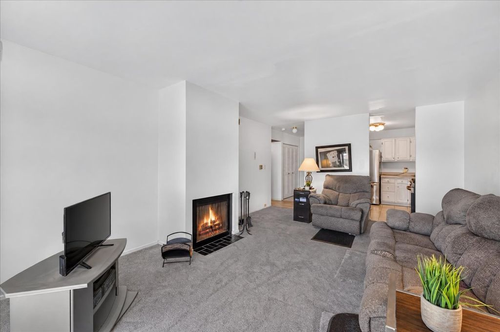2000 Bayside Drive 313, Palatine, IL 60074 — photo 3