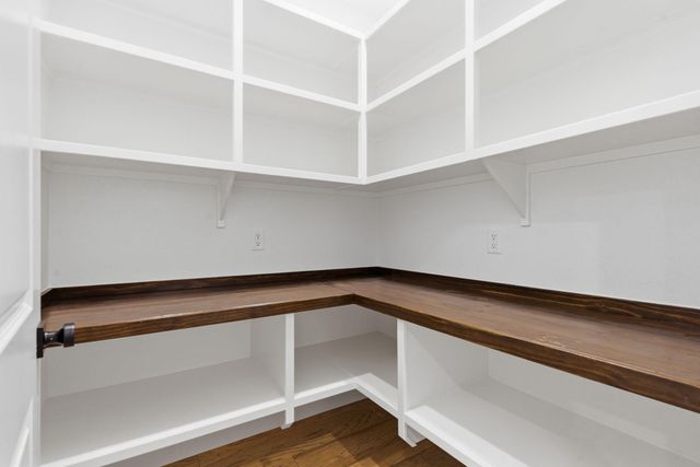 2067 N Silver Charm Avenue, Springfield, MO 65802