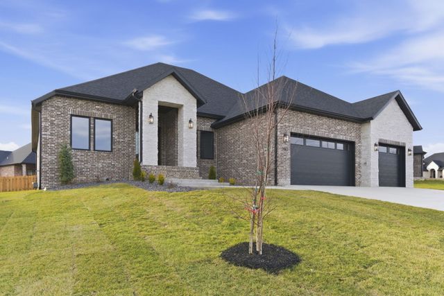 2067 N Silver Charm Avenue, Springfield, MO 65802