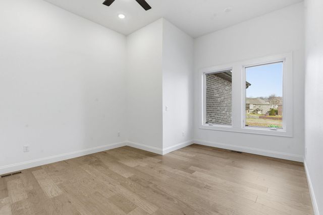 2067 N Silver Charm Avenue, Springfield, MO 65802