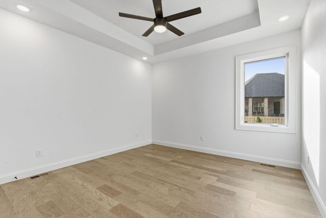 2067 N Silver Charm Avenue, Springfield, MO 65802