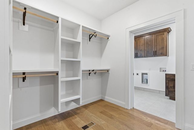 2067 N Silver Charm Avenue, Springfield, MO 65802