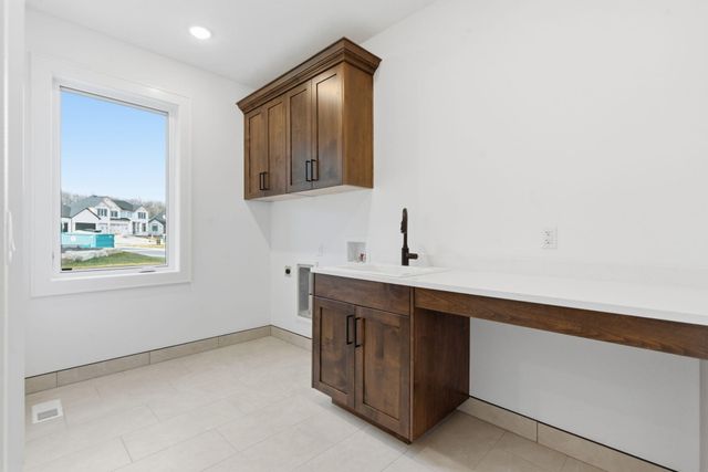 2067 N Silver Charm Avenue, Springfield, MO 65802