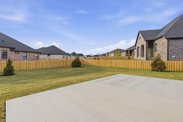 2067 N Silver Charm Avenue, Springfield, MO 65802