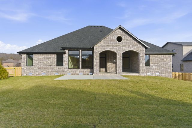 2067 N Silver Charm Avenue, Springfield, MO 65802