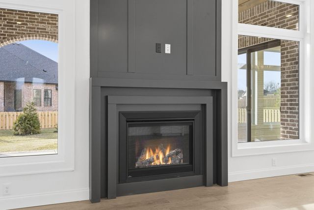 2067 N Silver Charm Avenue, Springfield, MO 65802