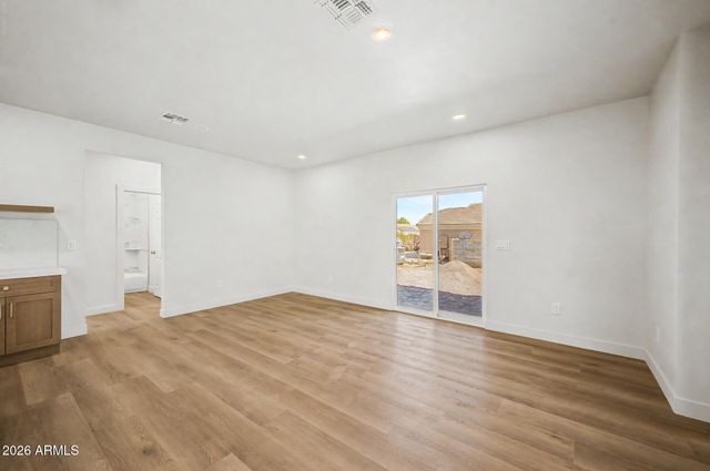 8769 W REVENTON Drive, Arizona City, AZ 85123