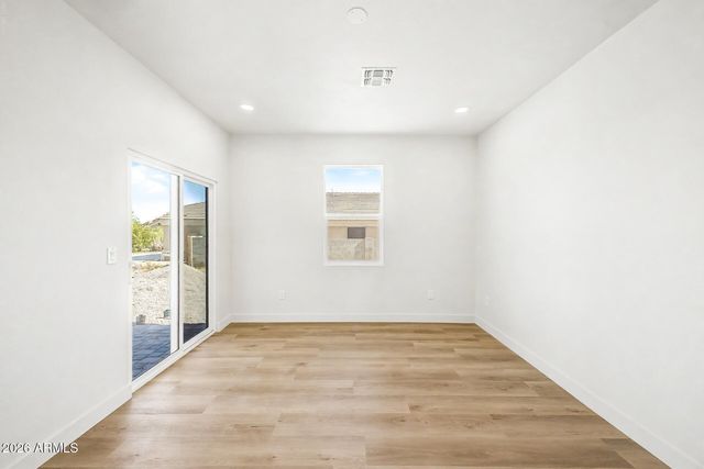 8769 W REVENTON Drive, Arizona City, AZ 85123