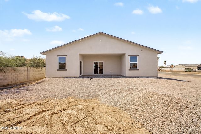 8769 W REVENTON Drive, Arizona City, AZ 85123
