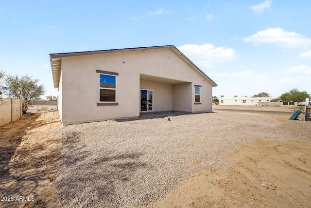 8769 W REVENTON Drive, Arizona City, AZ 85123