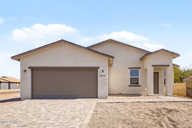 8769 W REVENTON Drive, Arizona City, AZ 85123