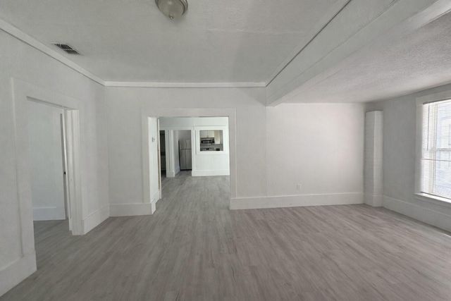 611 SANFORD AVENUE, Sanford, FL 32771