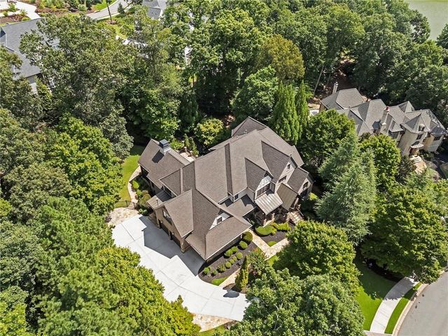 989 Middle Fork Trail, Suwanee, GA 30024