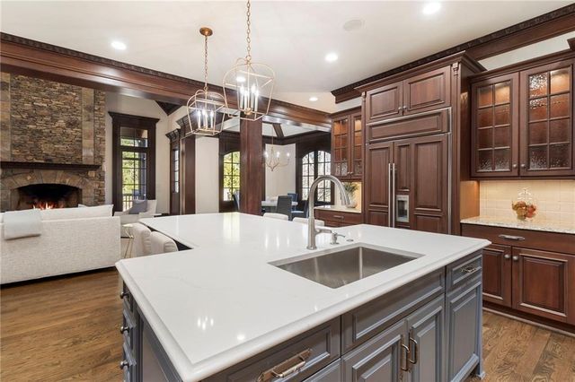 989 Middle Fork Trail, Suwanee, GA 30024