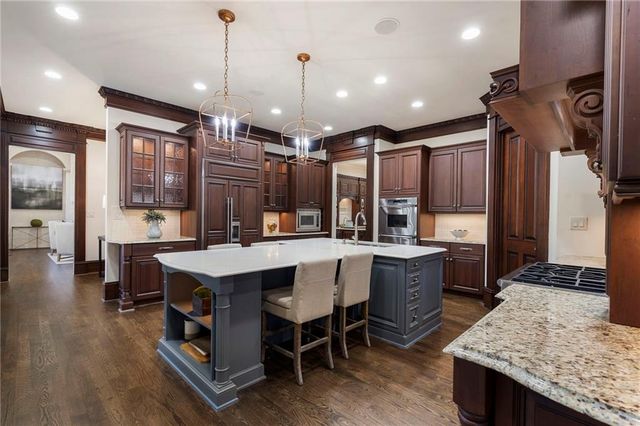 989 Middle Fork Trail, Suwanee, GA 30024