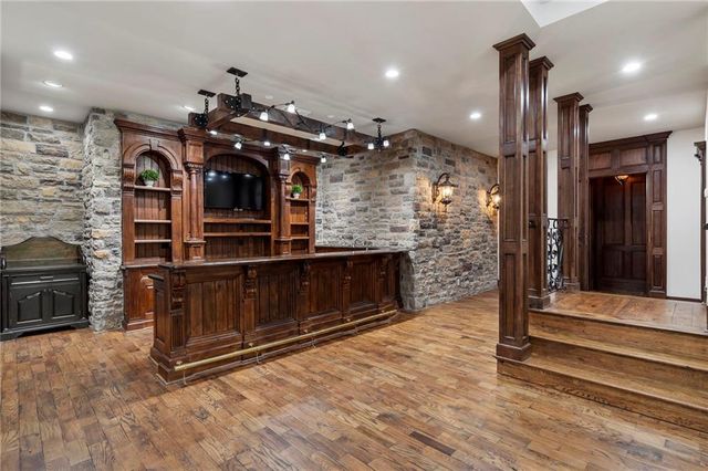 989 Middle Fork Trail, Suwanee, GA 30024