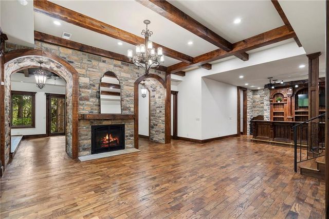 989 Middle Fork Trail, Suwanee, GA 30024