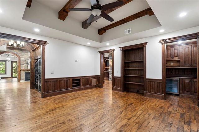 989 Middle Fork Trail, Suwanee, GA 30024