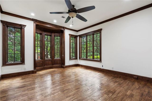 989 Middle Fork Trail, Suwanee, GA 30024