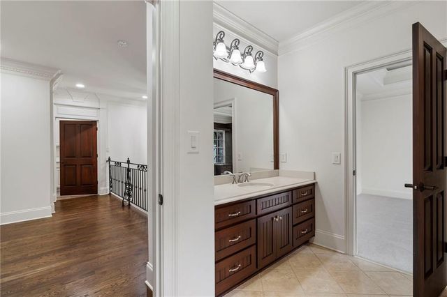 989 Middle Fork Trail, Suwanee, GA 30024