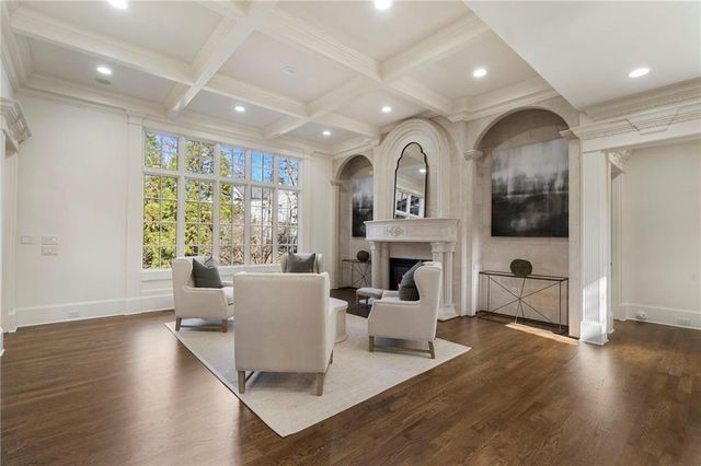 989 Middle Fork Trail, Suwanee, GA 30024