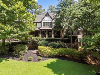 989 Middle Fork Trail, Suwanee, GA 30024