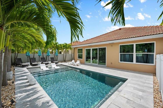 169 Hampton Circle, Jupiter, FL 33458