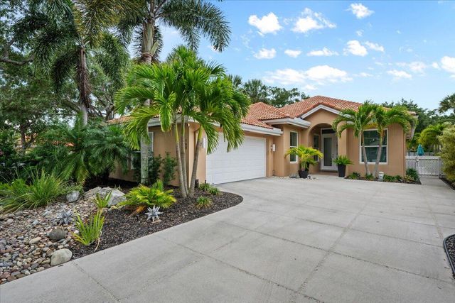 169 Hampton Circle, Jupiter, FL 33458