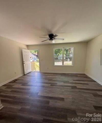 432 & 436 N Caldwell Avenue, Newton, NC 28658