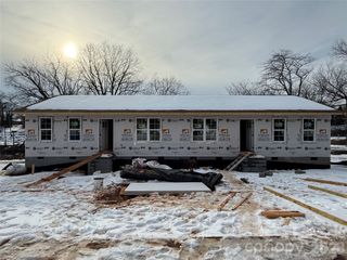 432 & 436 N Caldwell Avenue, Newton, NC 28658