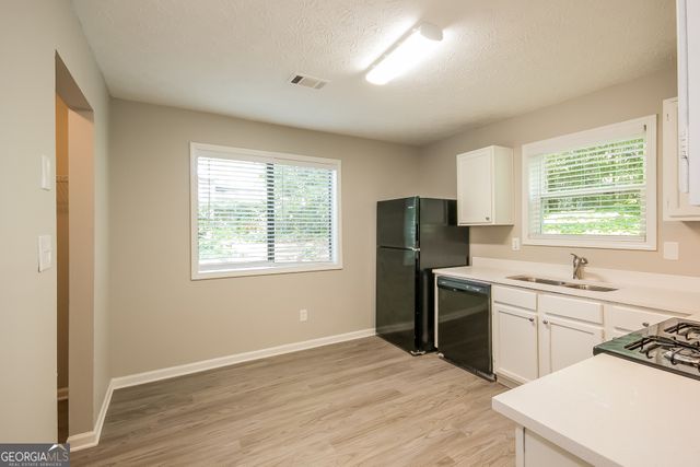 733 Emerald Forest Circle, Lawrenceville, GA 30044