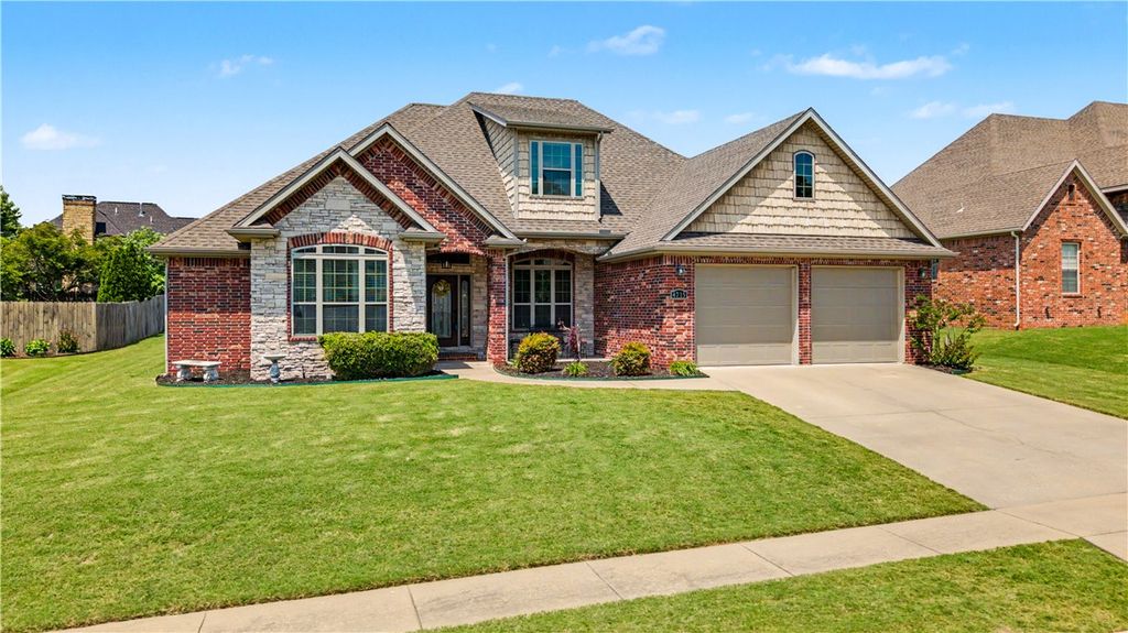 4715 N Rockledge Drive, Springdale, AR 72764