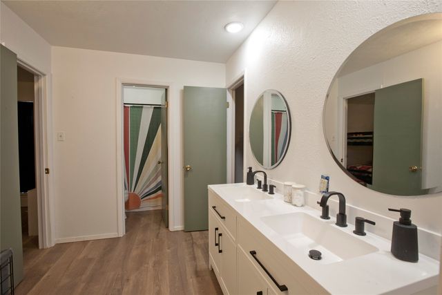 3905 Sundown Drive, Benbrook, TX 76116