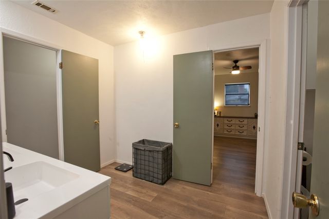 3905 Sundown Drive, Benbrook, TX 76116