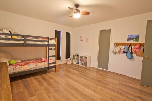 3905 Sundown Drive, Benbrook, TX 76116