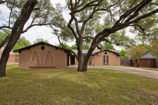 3905 Sundown Drive, Benbrook, TX 76116
