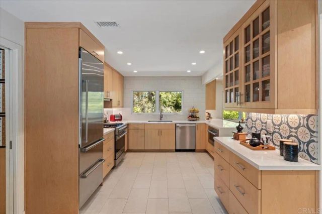 5125 El Secreto, Rancho Santa Fe, CA 92067