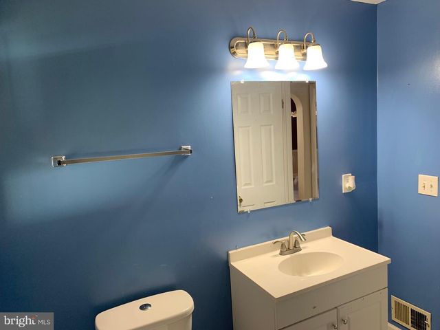 821 LYNVUE RD, Linthicum Heights, MD 21090