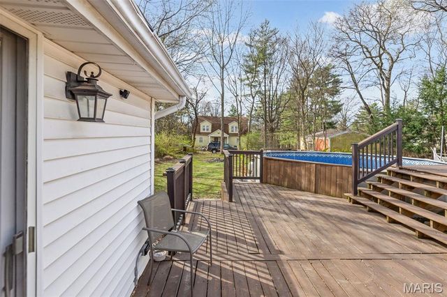 2305 W Delmar Avenue, Godfrey, IL 62035