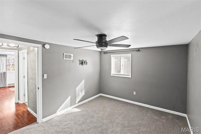 2305 W Delmar Avenue, Godfrey, IL 62035