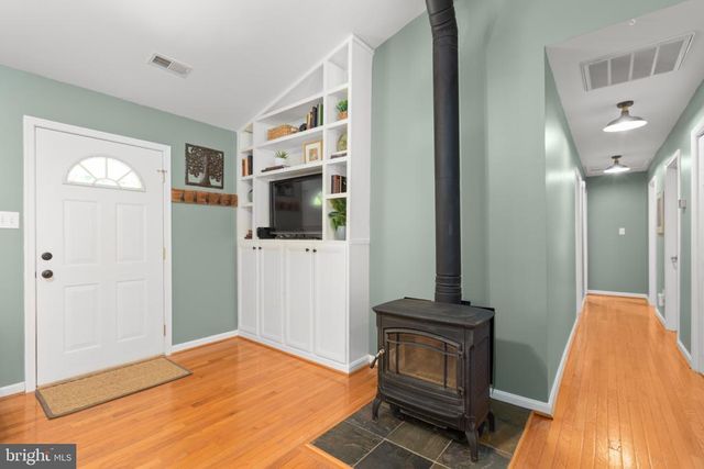 27592 OLD OFFICE RD, Culpeper, VA 22701