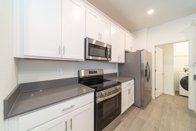 2898 ARMSTRONG AVENUE, Clermont, FL 34714