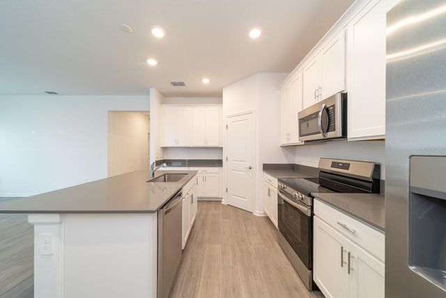 2898 ARMSTRONG AVENUE, Clermont, FL 34714