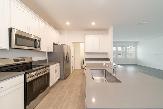 2898 ARMSTRONG AVENUE, Clermont, FL 34714