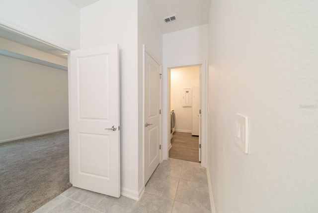 2898 ARMSTRONG AVENUE, Clermont, FL 34714