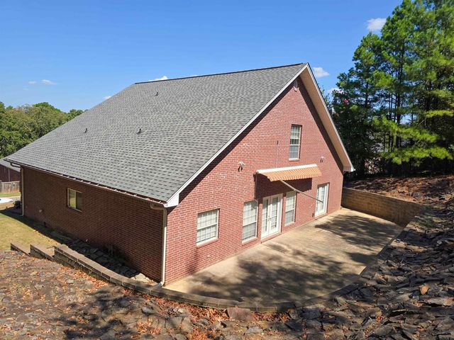 24 Norfork Drive, Maumelle, AR 72113