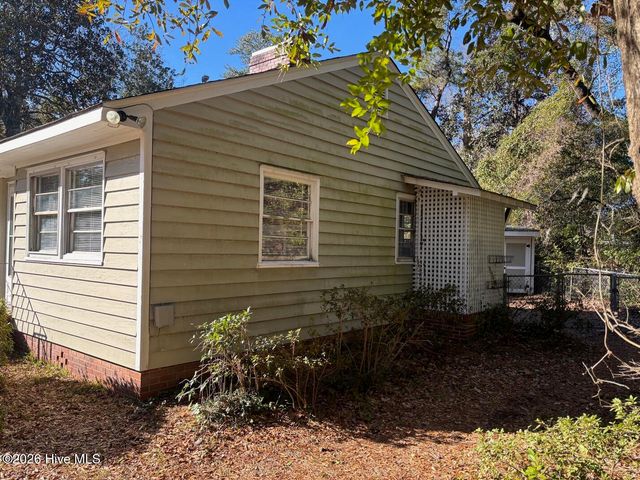 323 N 18th Street, Wilmington, NC 28405