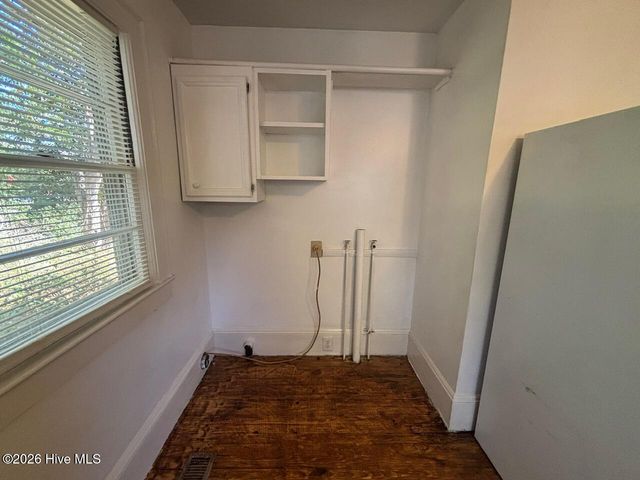 323 N 18th Street, Wilmington, NC 28405