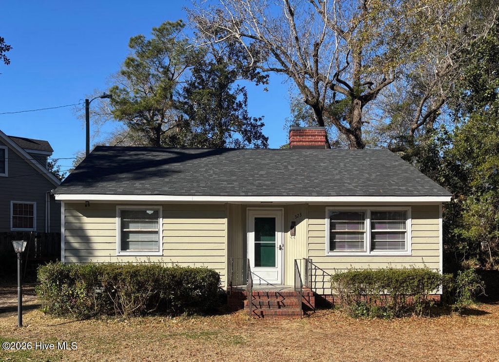 323 N 18th Street, Wilmington, NC 28405