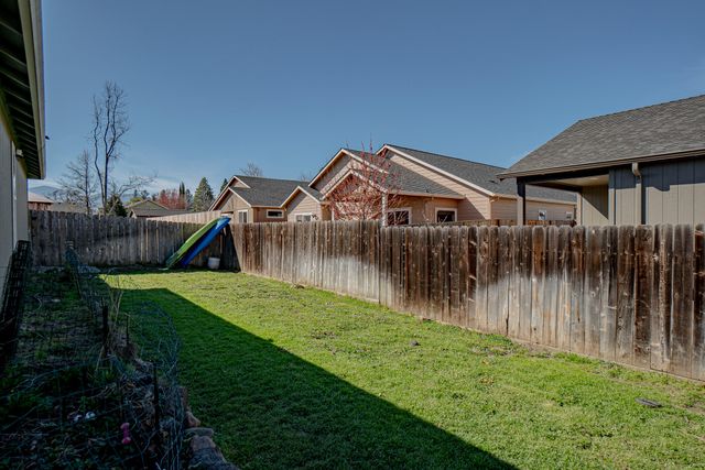 436 Vick Lane, Medford, OR 97501
